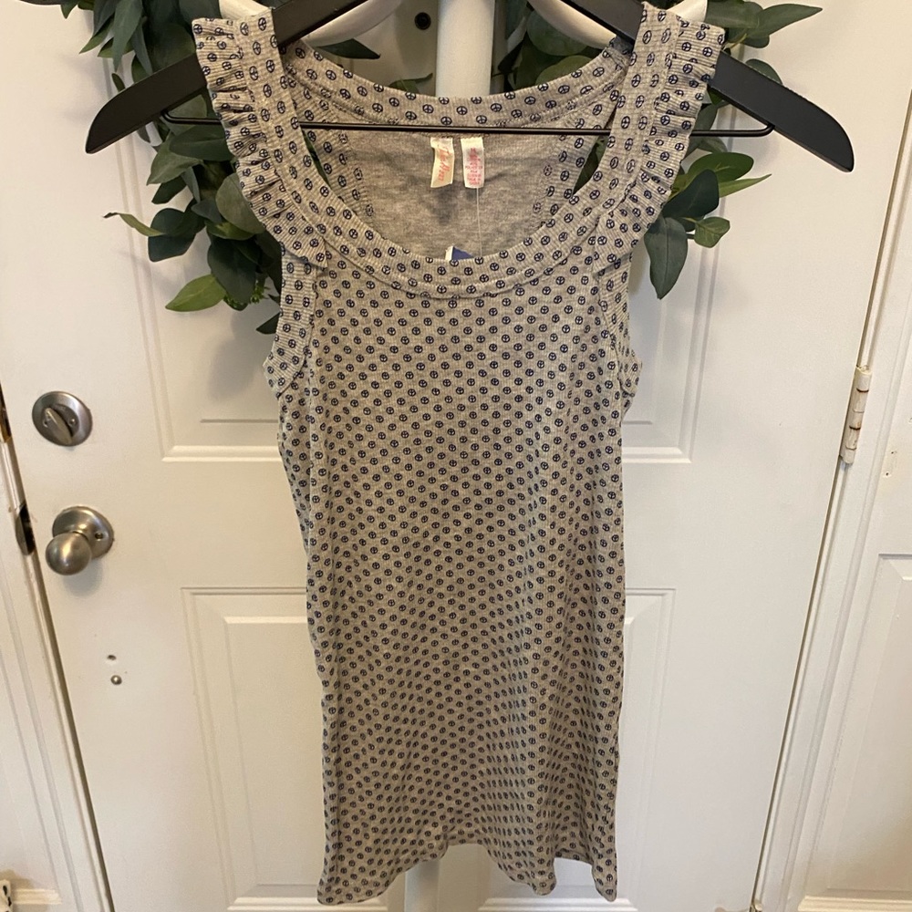 NWT Twinklzzz Peace Sign Ribbed Ruffle Trim Tank Top M